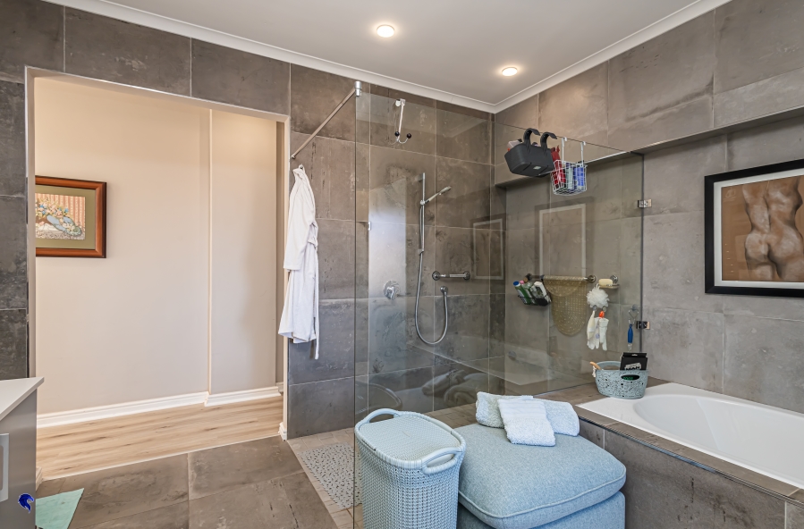 4 Bedroom Property for Sale in Langebaan Country Estate Western Cape